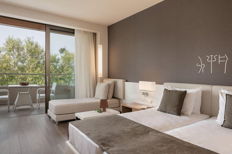 Avra Imperial Hotel 32