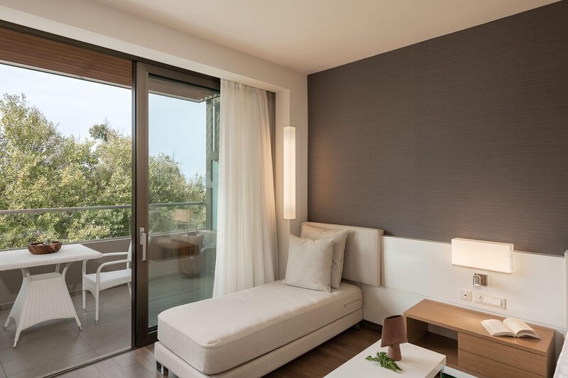 Avra Imperial Hotel 34