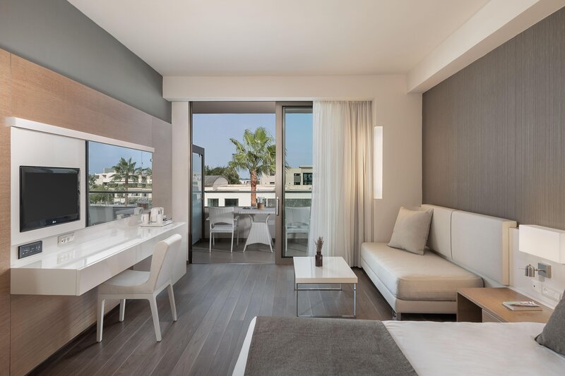 Avra Imperial Hotel 77