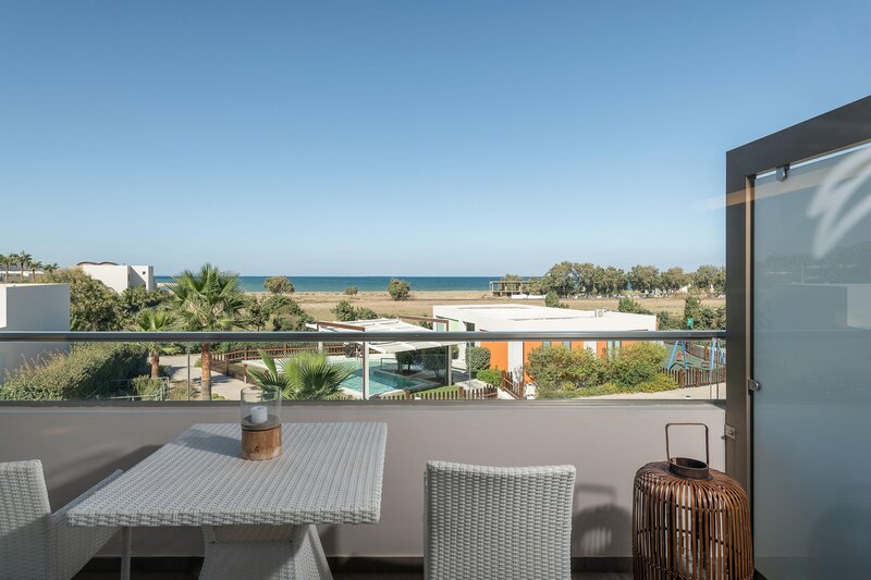 Avra Imperial Hotel 89