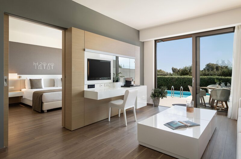 Avra Imperial Hotel 108