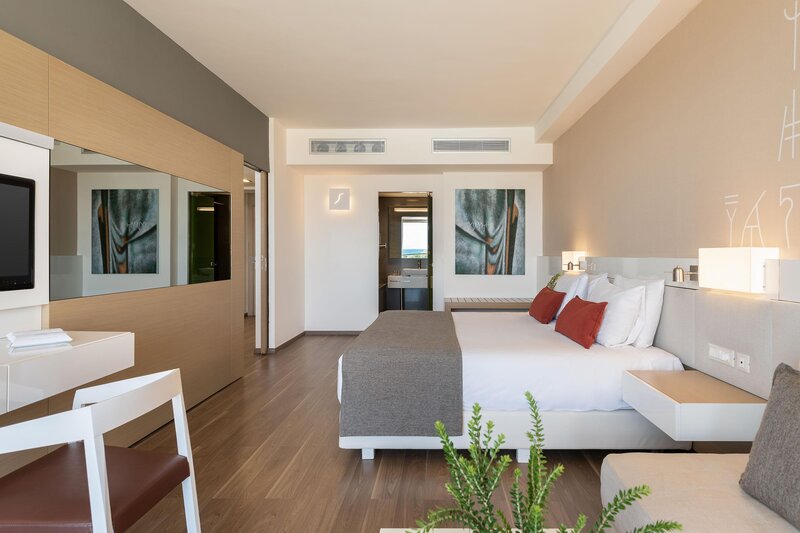 Avra Imperial Hotel 116