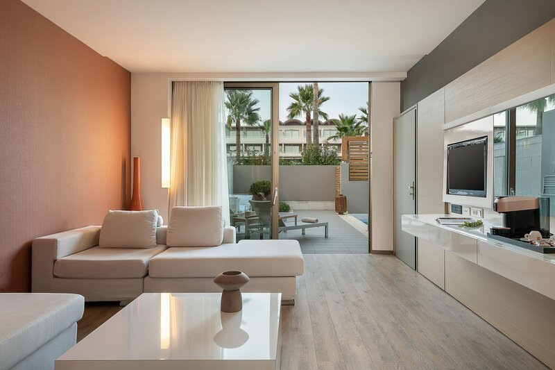 Avra Imperial Hotel 124