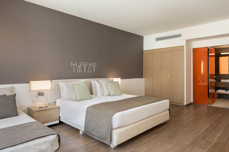 Avra Imperial Hotel 139