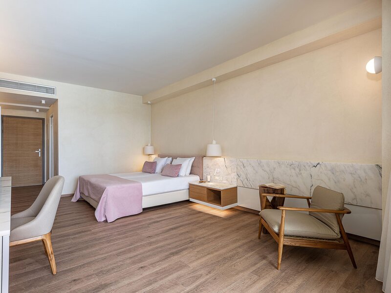 Avra Imperial Hotel 155