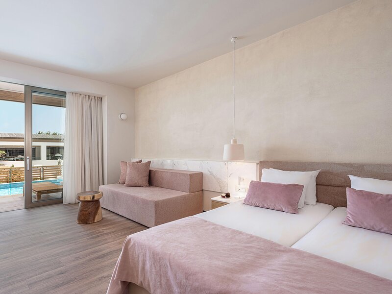 Avra Imperial Hotel 163