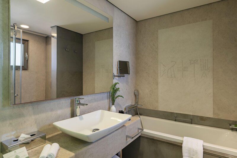 Avra Imperial Hotel 179