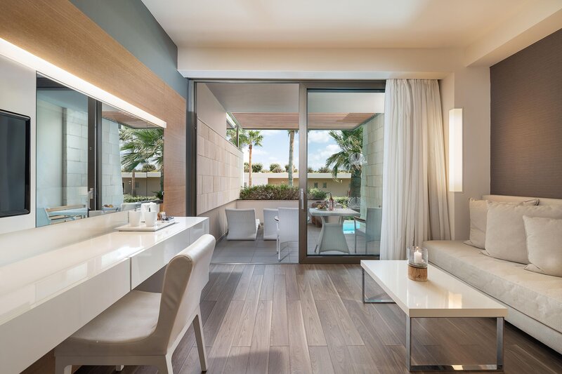 Avra Imperial Hotel 180