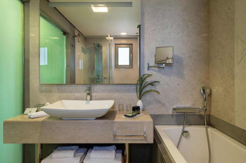 Avra Imperial Hotel 181