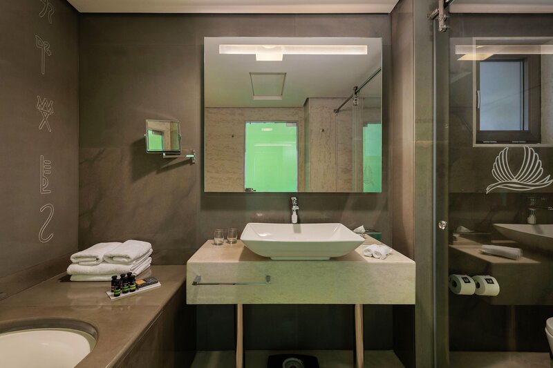 Avra Imperial Hotel 185