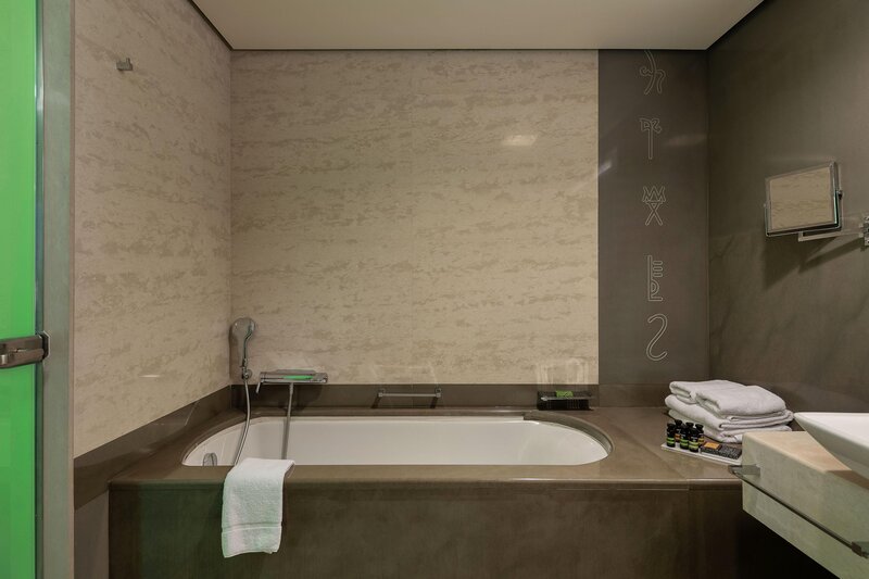 Avra Imperial Hotel 186