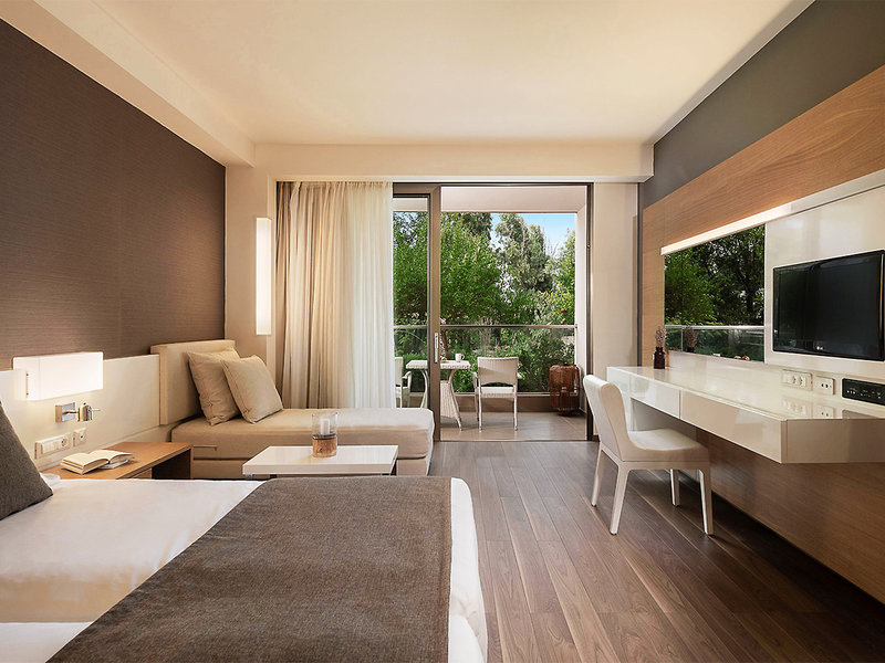 Avra Imperial Hotel 3