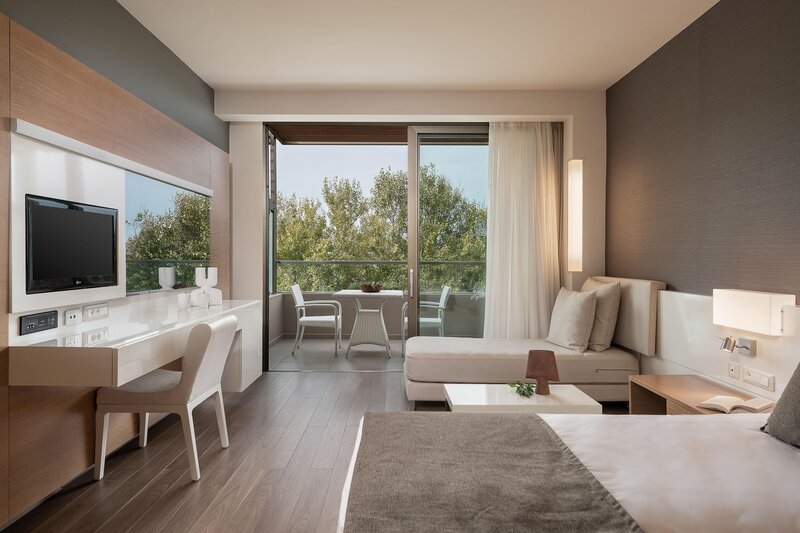Avra Imperial Hotel 33