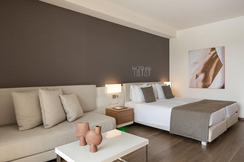 Avra Imperial Hotel 84