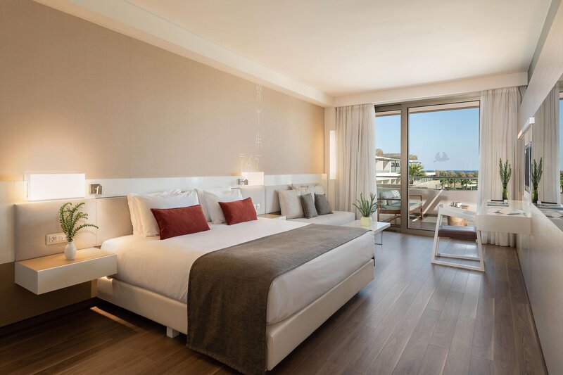 Avra Imperial Hotel 111