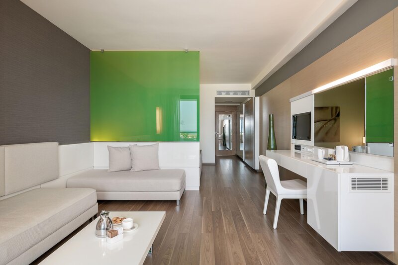 Avra Imperial Hotel 130