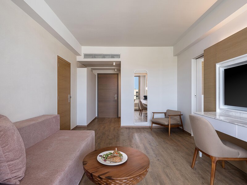 Avra Imperial Hotel 168