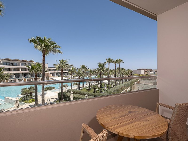 Avra Imperial Hotel 10
