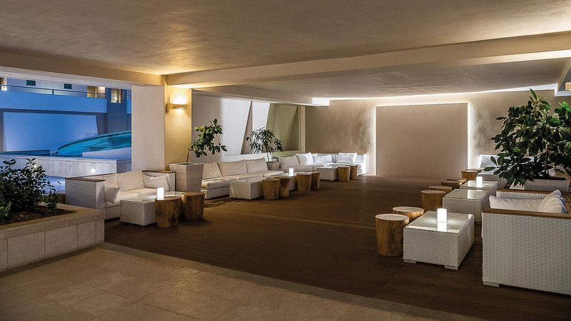 Avra Imperial Hotel 14