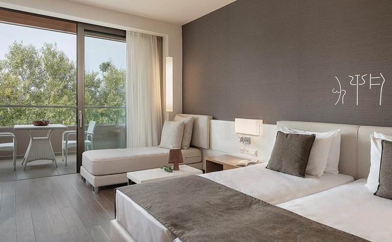 Avra Imperial Hotel 22