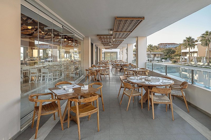 Avra Imperial Hotel 33