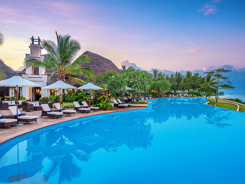 Sea Cliff Resort & Spa 1