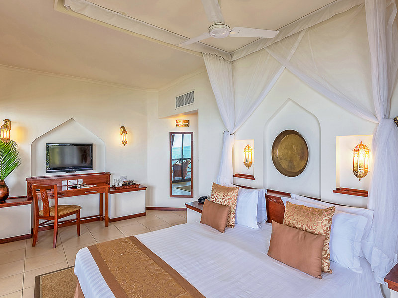 Sea Cliff Resort & Spa 5