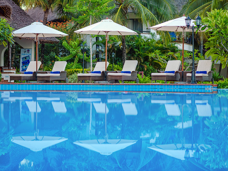 Sea Cliff Resort & Spa 6