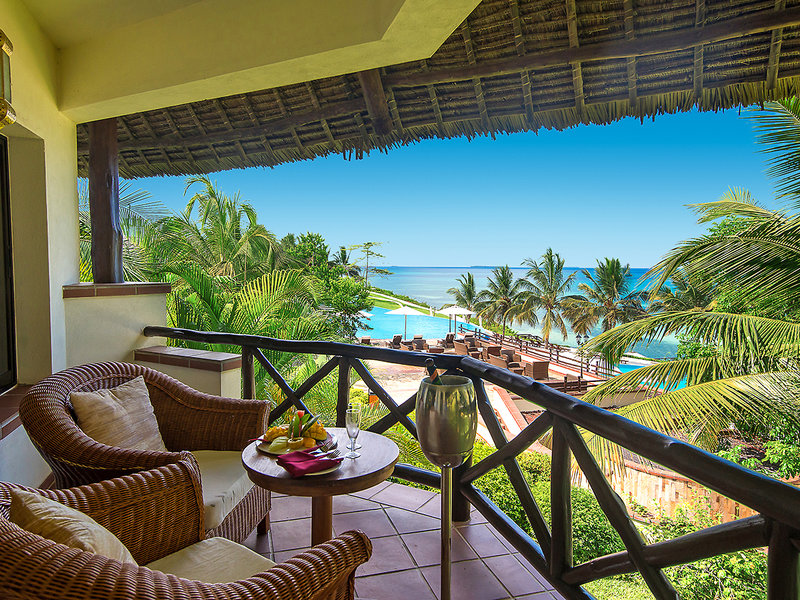 Sea Cliff Resort & Spa 10