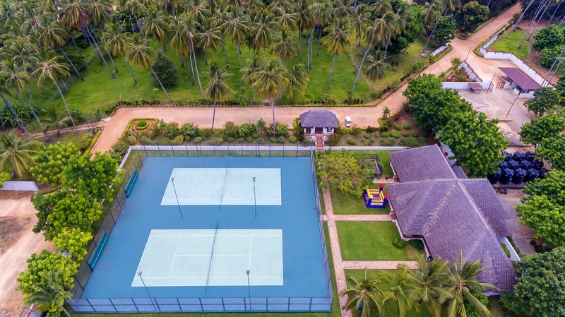 Sea Cliff Resort & Spa 8