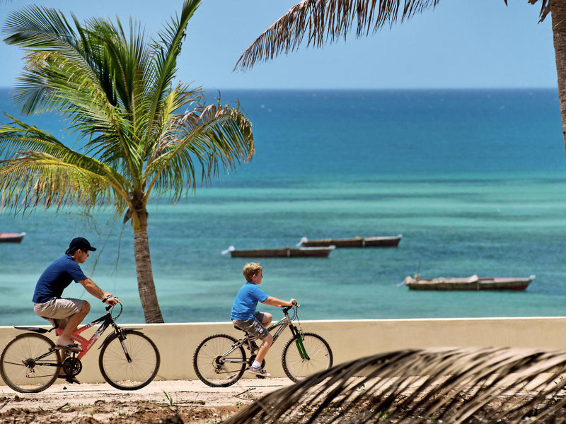 Sea Cliff Resort & Spa 12