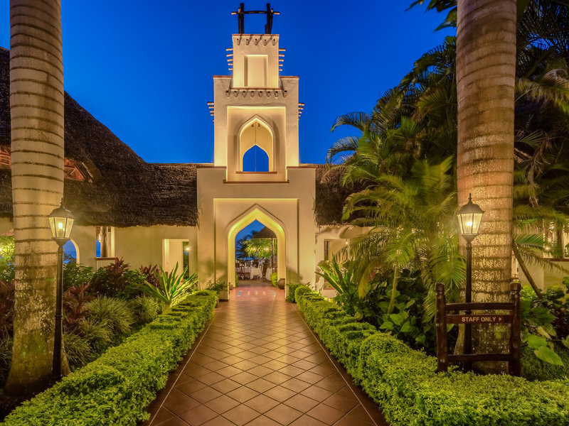 Sea Cliff Resort & Spa 25