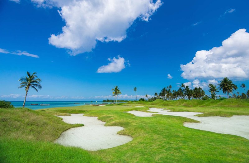 Sea Cliff Resort & Spa 10