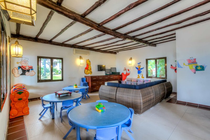 Sea Cliff Resort & Spa 36