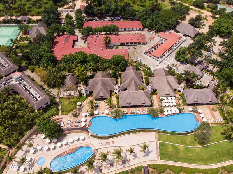 Sea Cliff Resort & Spa 2