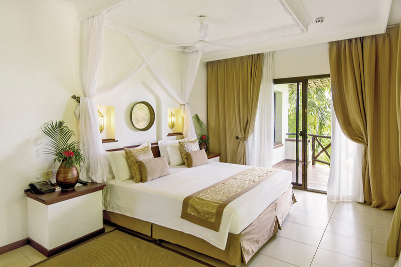 Sea Cliff Resort & Spa 7