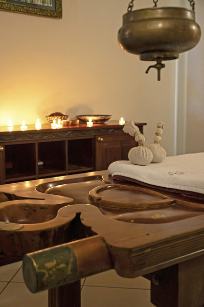 Sea Cliff Resort & Spa 25