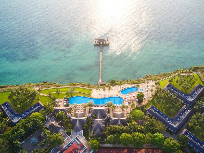 Sea Cliff Resort & Spa 4