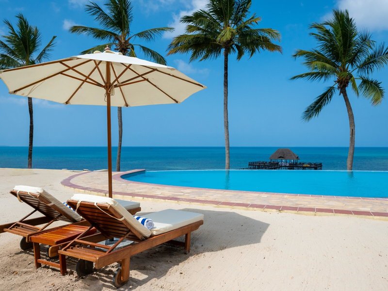 Sea Cliff Resort & Spa 25