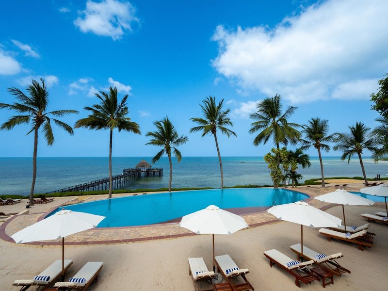 Sea Cliff Resort & Spa 26