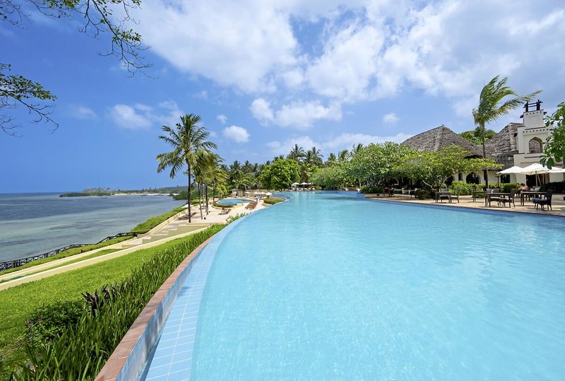 Sea Cliff Resort & Spa 3