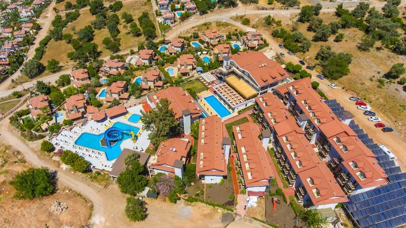 Sunshine Holiday Resort 2