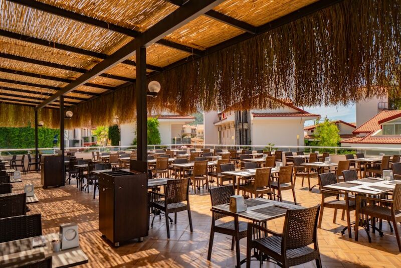 Sunshine Holiday Resort 10