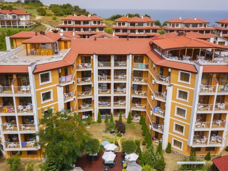 Club Vemara 4 - Exterior