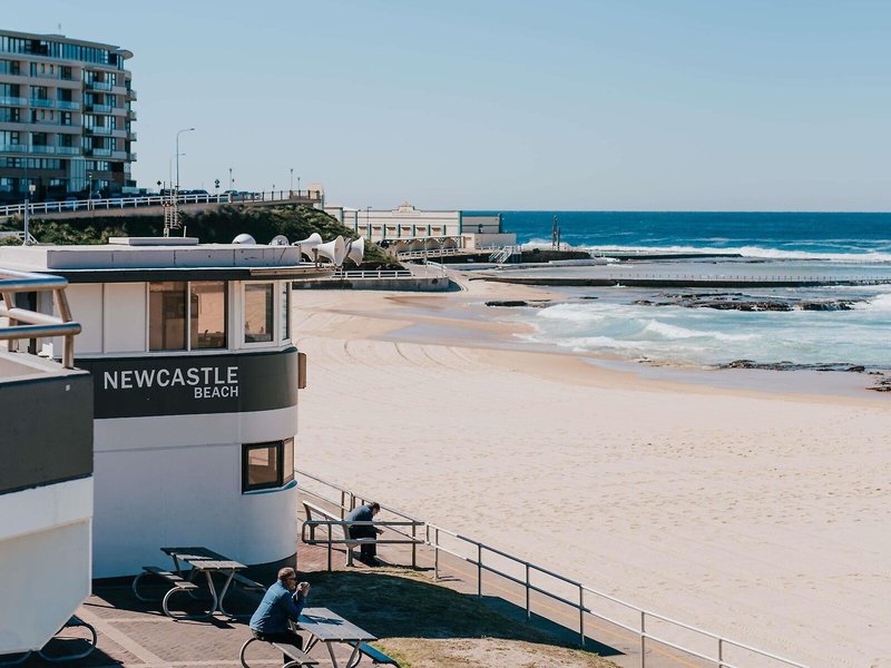 Novotel Newcastle Beach 4