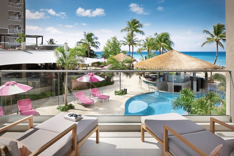 O2 Beach Club & Spa 10