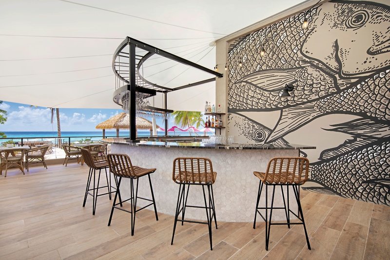 O2 Beach Club & Spa 35
