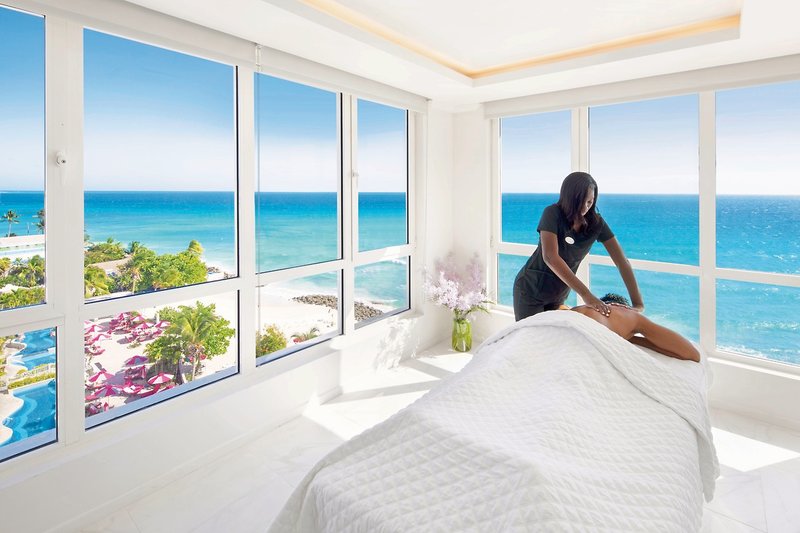 O2 Beach Club & Spa 36