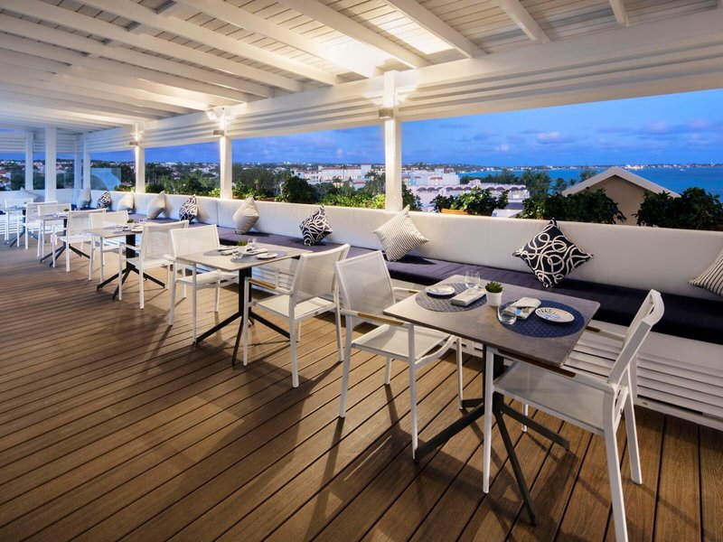 O2 Beach Club & Spa 15