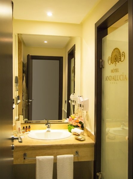 Golden Tulip Andalucia Golf Tanger 34